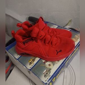 Pumas Kids Shoes Size 1